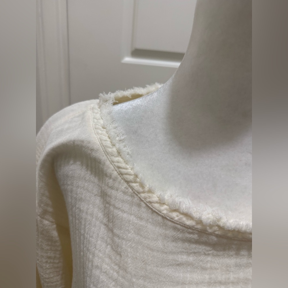 Eileen Fisher. Organic Cotton Gauze Fringe Blouse. Size Small. - Picture 5 of 11